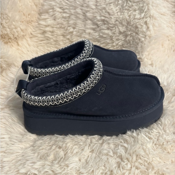 Ugg Tazz Slipper - Picture 2 of 4